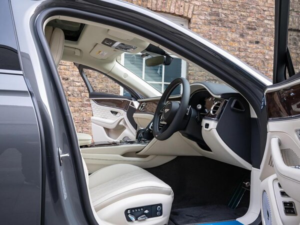 Used Bentley Flying Spur 2024 for sale - 76046515: Photo 22