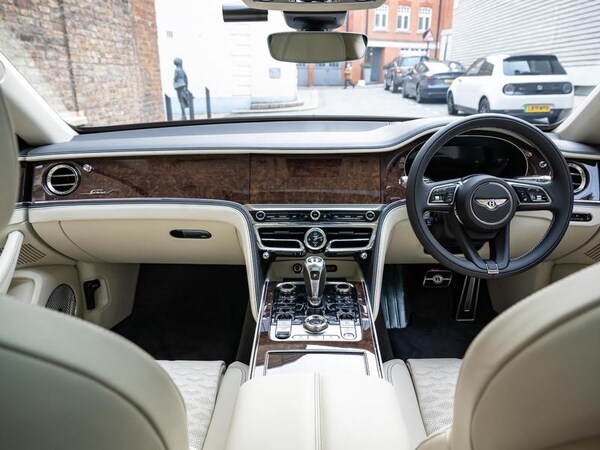 Used Bentley Flying Spur 2024 for sale - 76046515: Photo 24