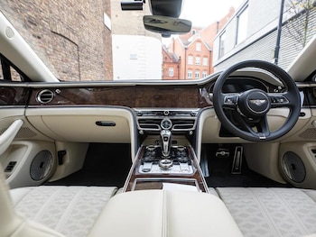 Used Bentley Flying Spur 2024 for sale - 76046515: Photo 4