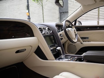 Used Bentley Flying Spur 2015 for sale - 78593004: Photo