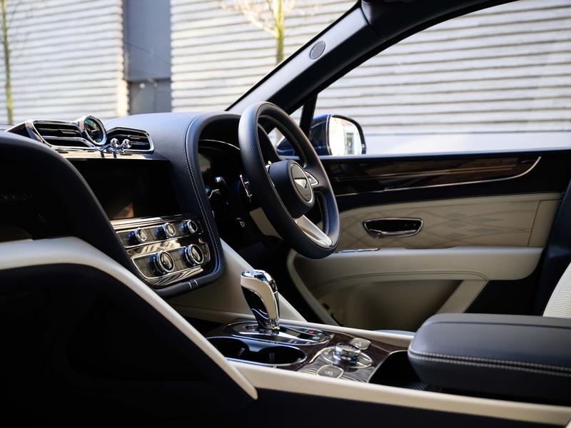 Used Bentley Bentayga 2024 for sale - 77367643: Photo 10