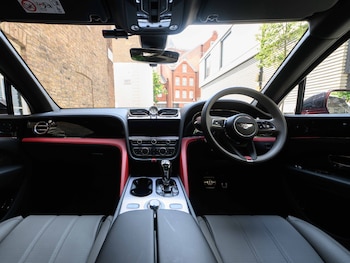 Used Bentley Bentayga 2025 for sale - 79278041: Photo