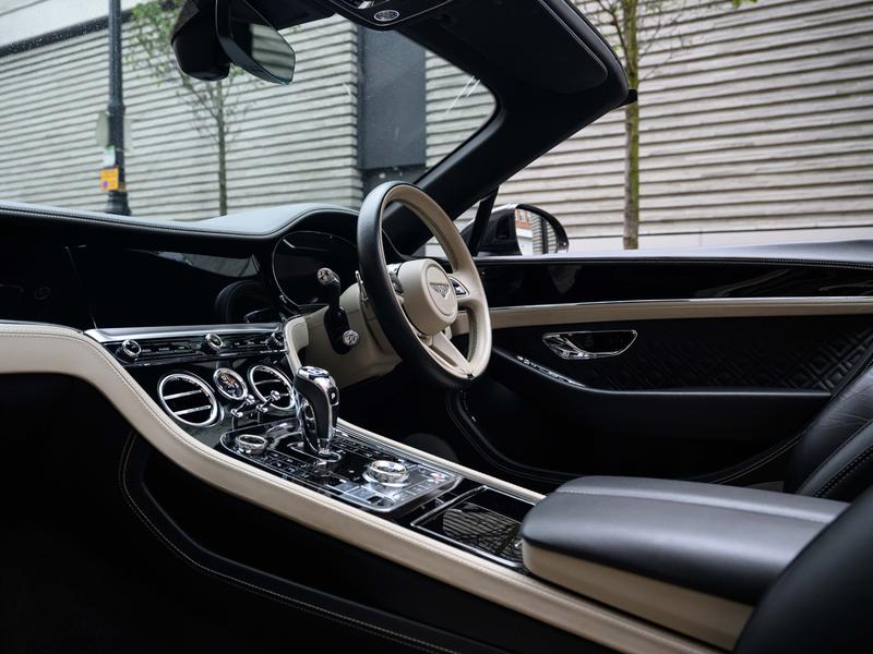 Used Bentley Continental 2021 for sale - 76710247: Photo 2