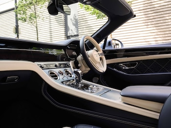 Used Bentley Continental 2019 for sale - 79335882: Photo