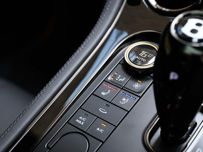 Used Bentley Continental 2025 for sale - 76265960: Photo 13