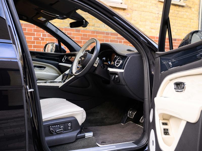 Used Bentley Bentayga 2024 for sale - 77025869: Photo 24