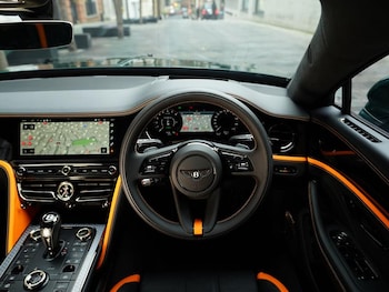 Used Bentley Flying Spur 2025 for sale - 76382379: Photo