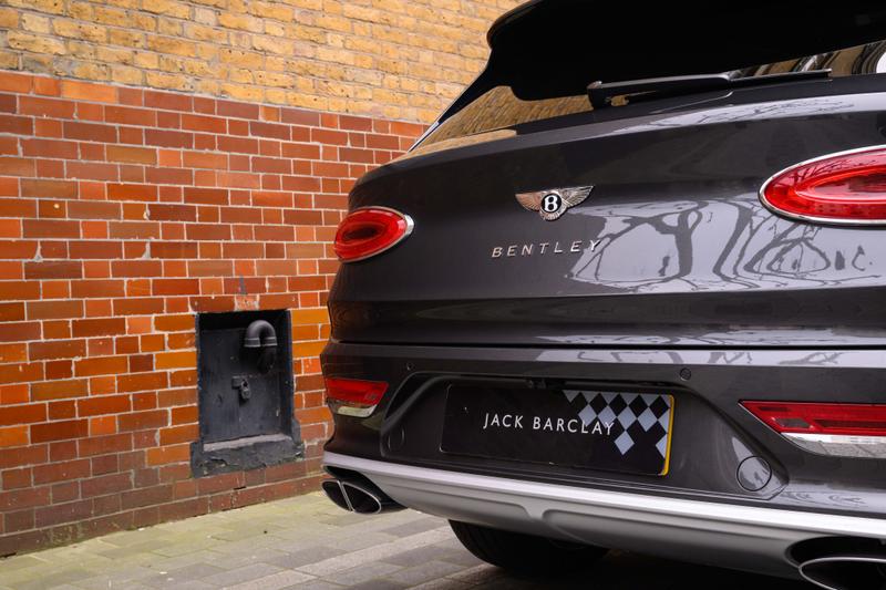 Used Bentley Bentayga 2023 for sale - 77804576: Photo 12