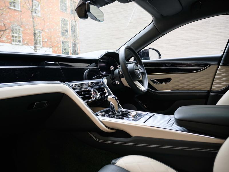 Used Bentley Flying Spur 2024 for sale - 78206073: Photo 2