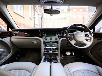 Used Bentley Mulsanne 2018 for sale - 77638851: Photo