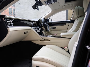Used Bentley Flying Spur 2025 for sale - 77505785: Photo