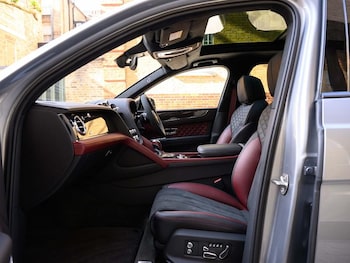Used Bentley Bentayga 2022 for sale - 76231045: Photo 2