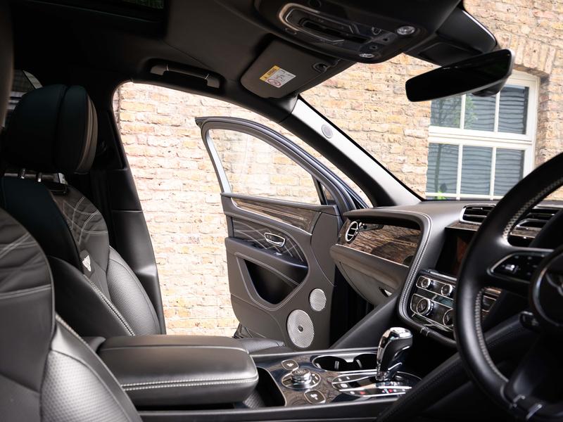 Used Bentley Bentayga 2023 for sale - 78095079: Photo 23