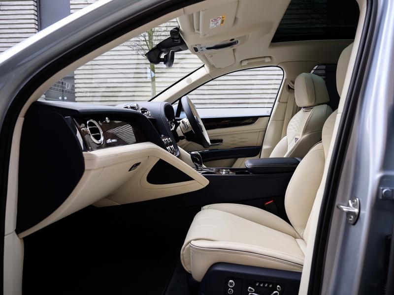 Used Bentley Bentayga 2025 for sale - 77427186: Photo 17