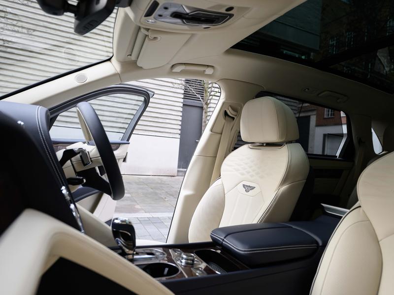 Used Bentley Bentayga 2025 for sale - 77427186: Photo 20