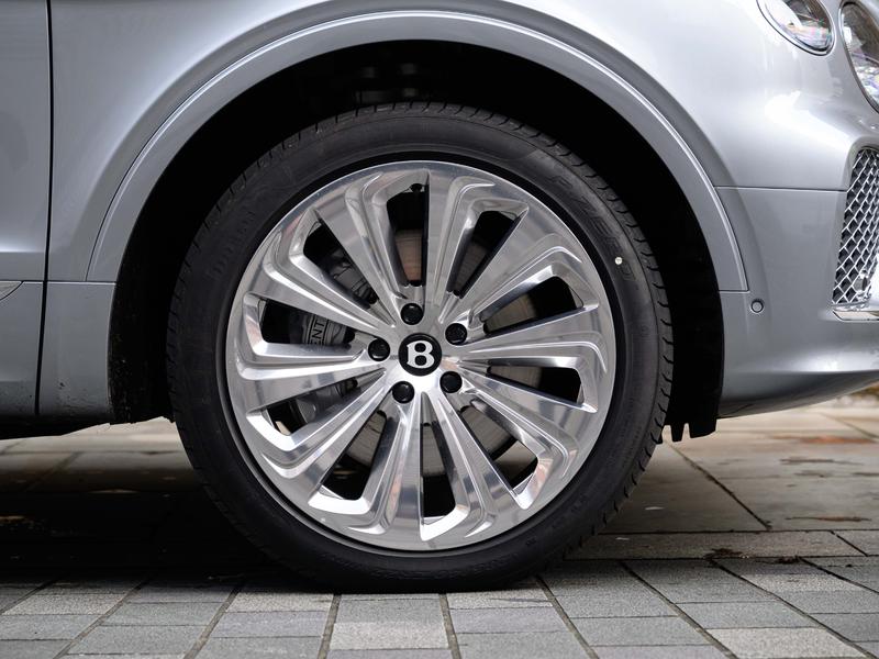 Used Bentley Bentayga 2025 for sale - 77427186: Photo 6
