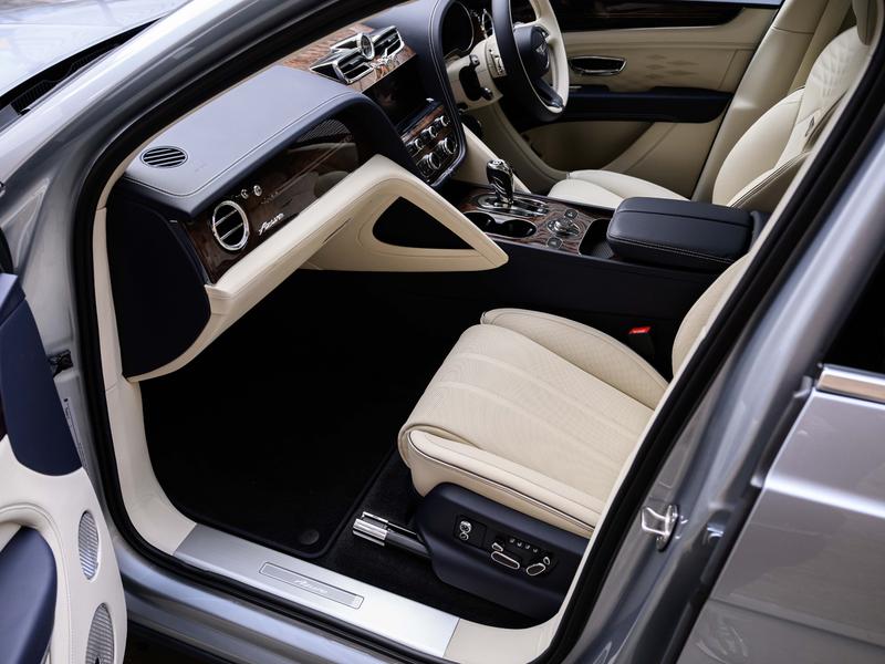 Used Bentley Bentayga 2025 for sale - 77427186: Photo 8