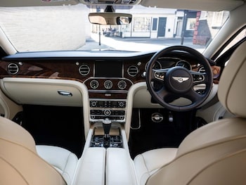 Used Bentley Mulsanne 2019 for sale - 76504601: Photo
