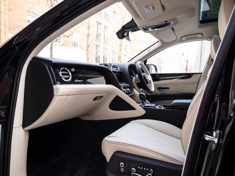 Used Bentley Bentayga 2025 for sale - 76036276: Photo 2