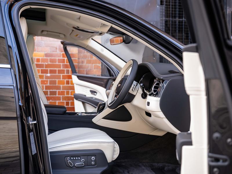 Used Bentley Bentayga 2025 for sale - 76036276: Photo 20