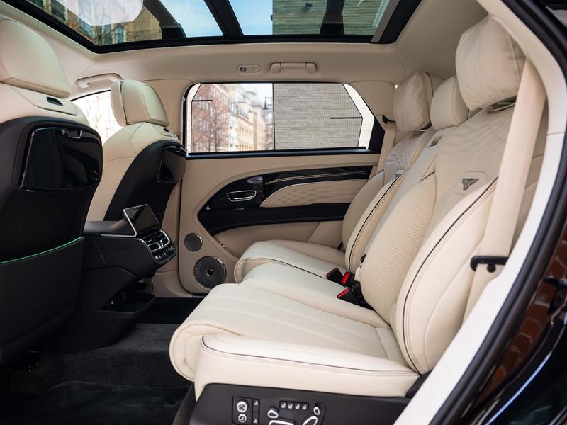 Used Bentley Bentayga 2025 for sale - 76036276: Photo 25