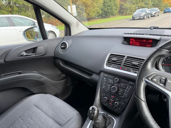 Used Vauxhall Meriva 2015 for sale - 76281346: Photo 23