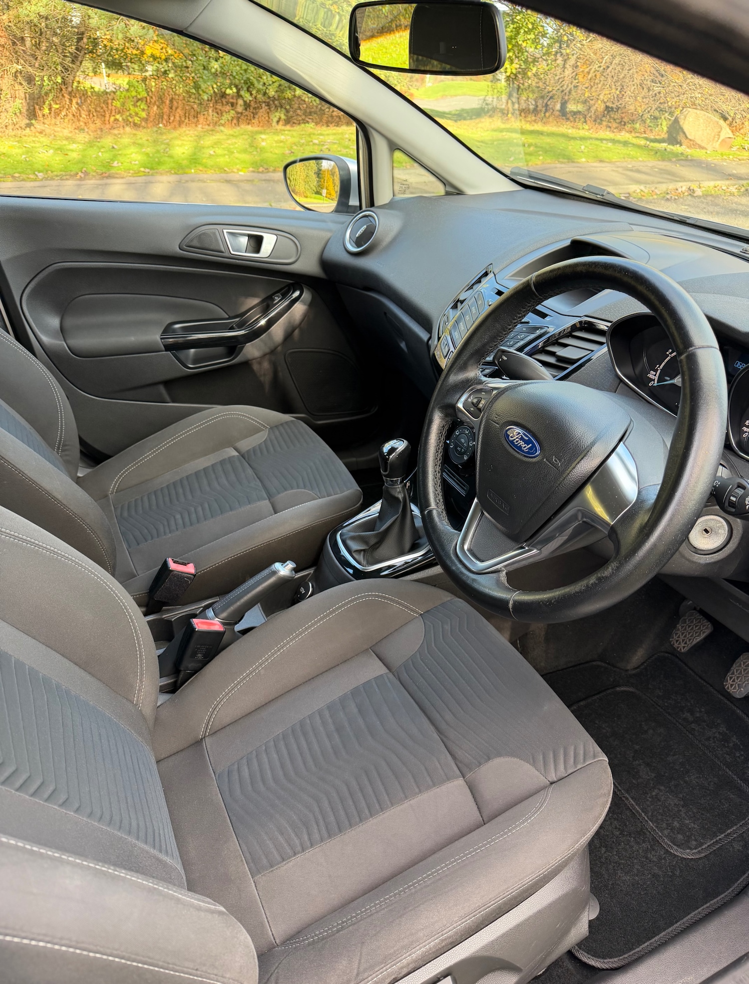 Used Ford Fiesta 2015 for sale - 76378950: Photo 13