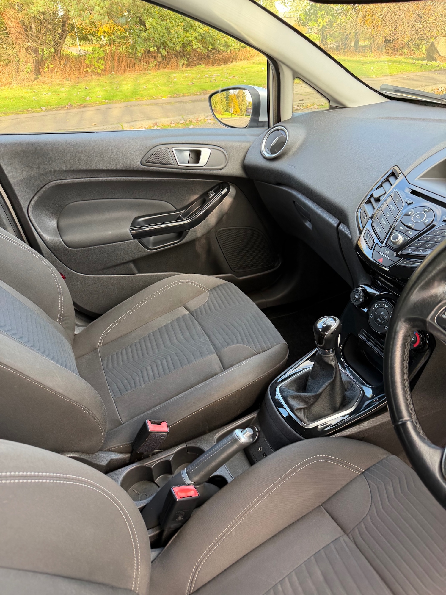 Used Ford Fiesta 2015 for sale - 76378950: Photo 14