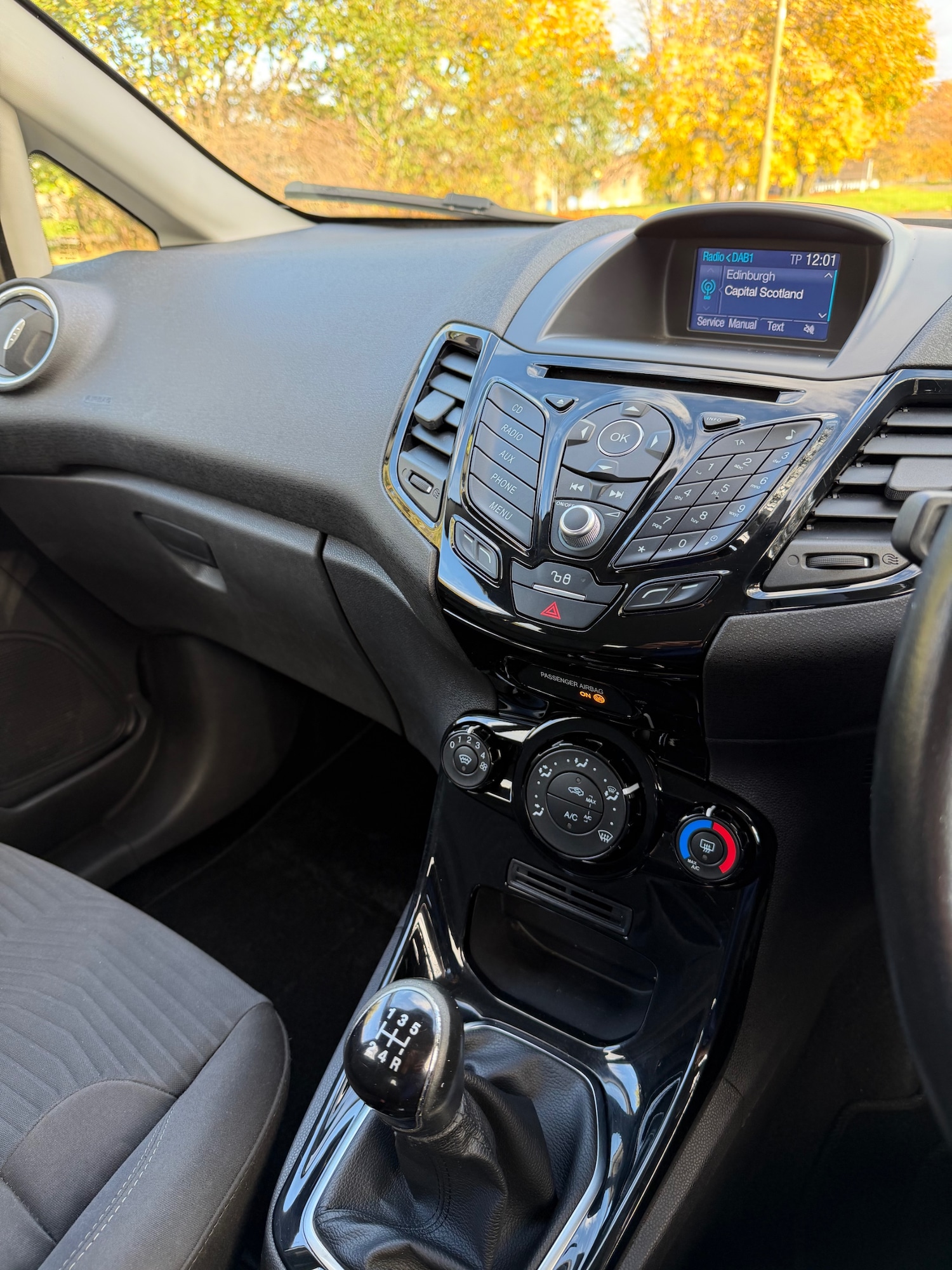 Used Ford Fiesta 2015 for sale - 76378950: Photo 21