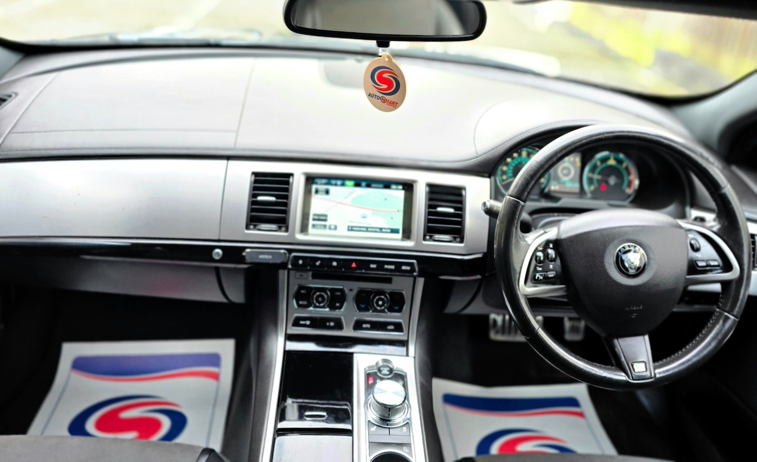 Used Jaguar XF 2014 for sale - 77258656: Photo 16