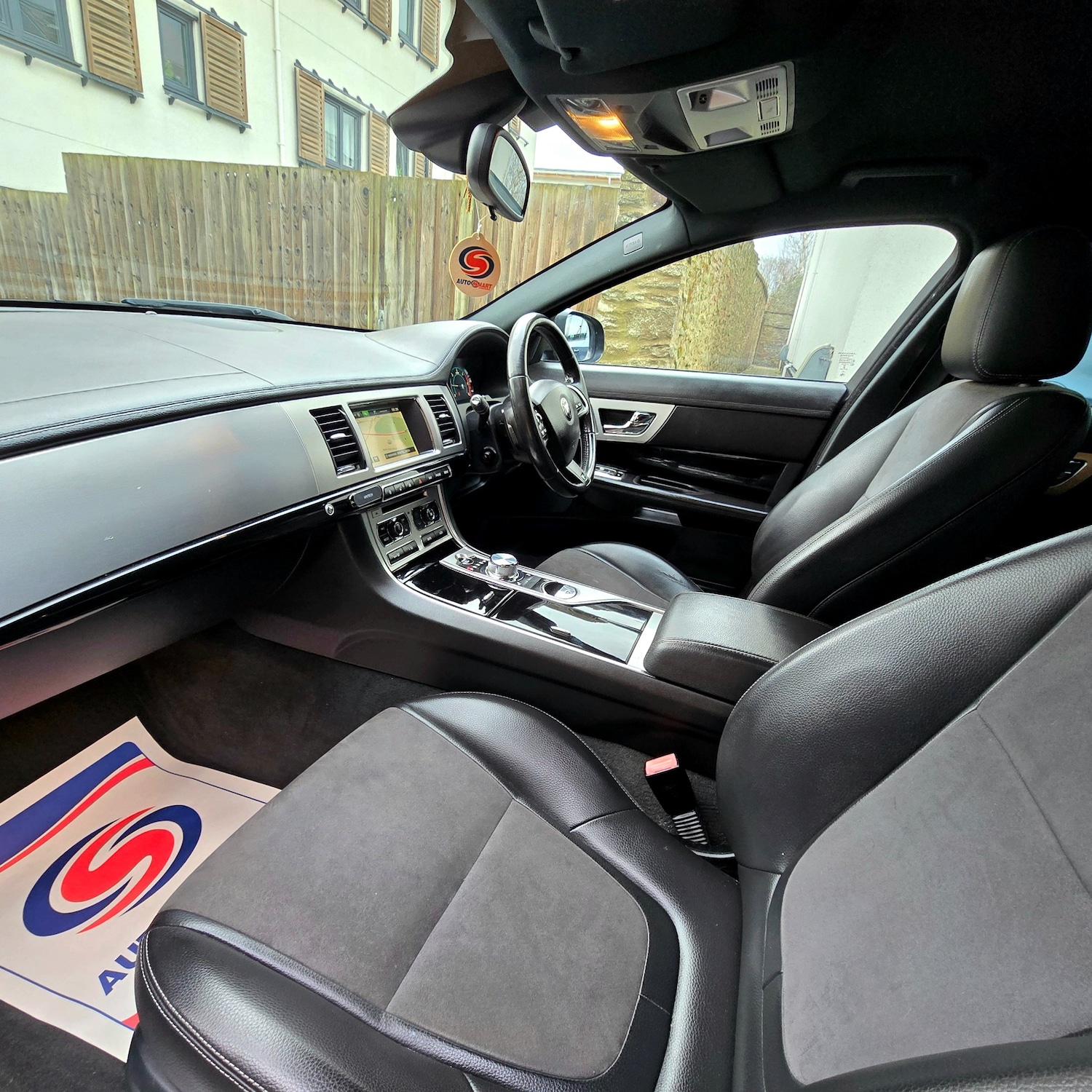 Used Jaguar XF 2014 for sale - 77258656: Photo 17