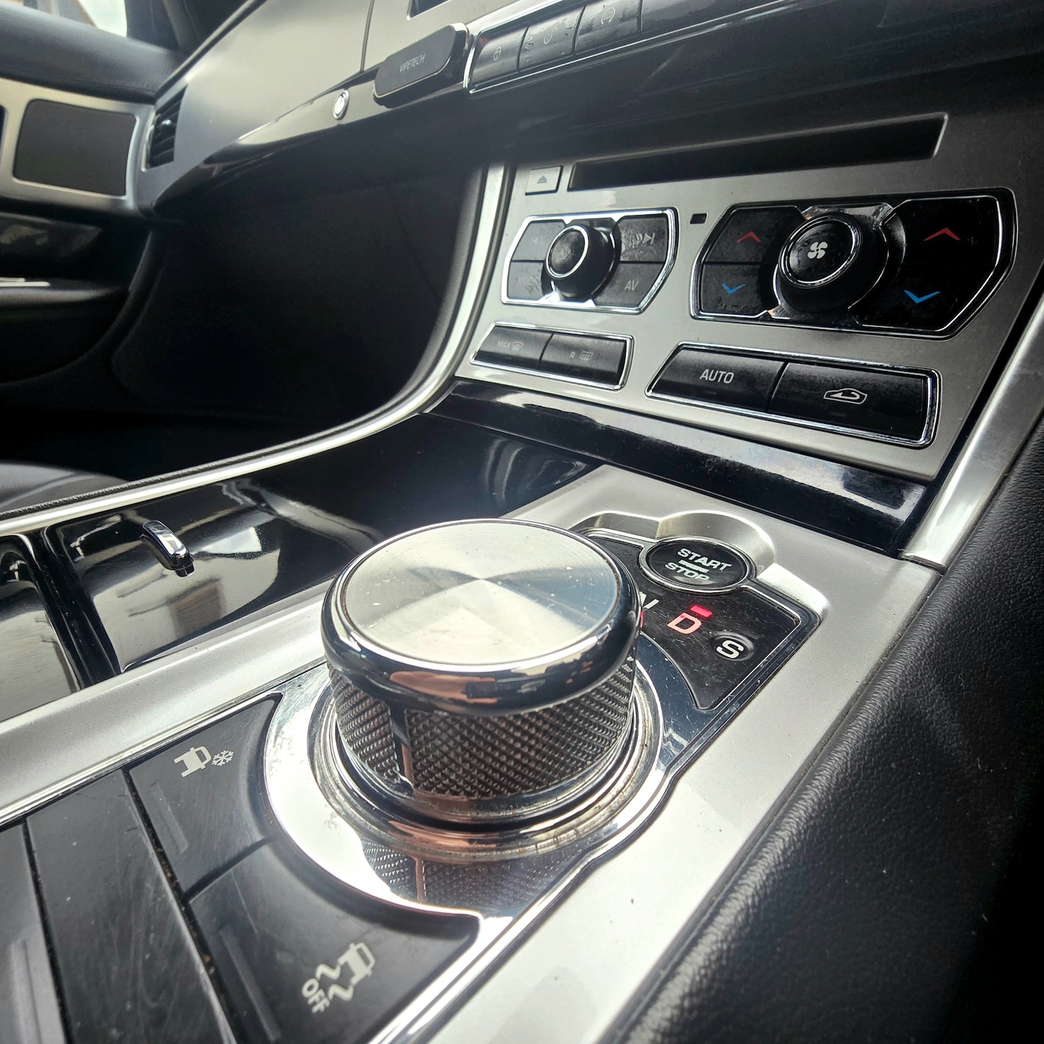 Used Jaguar XF 2014 for sale - 77258656: Photo 23