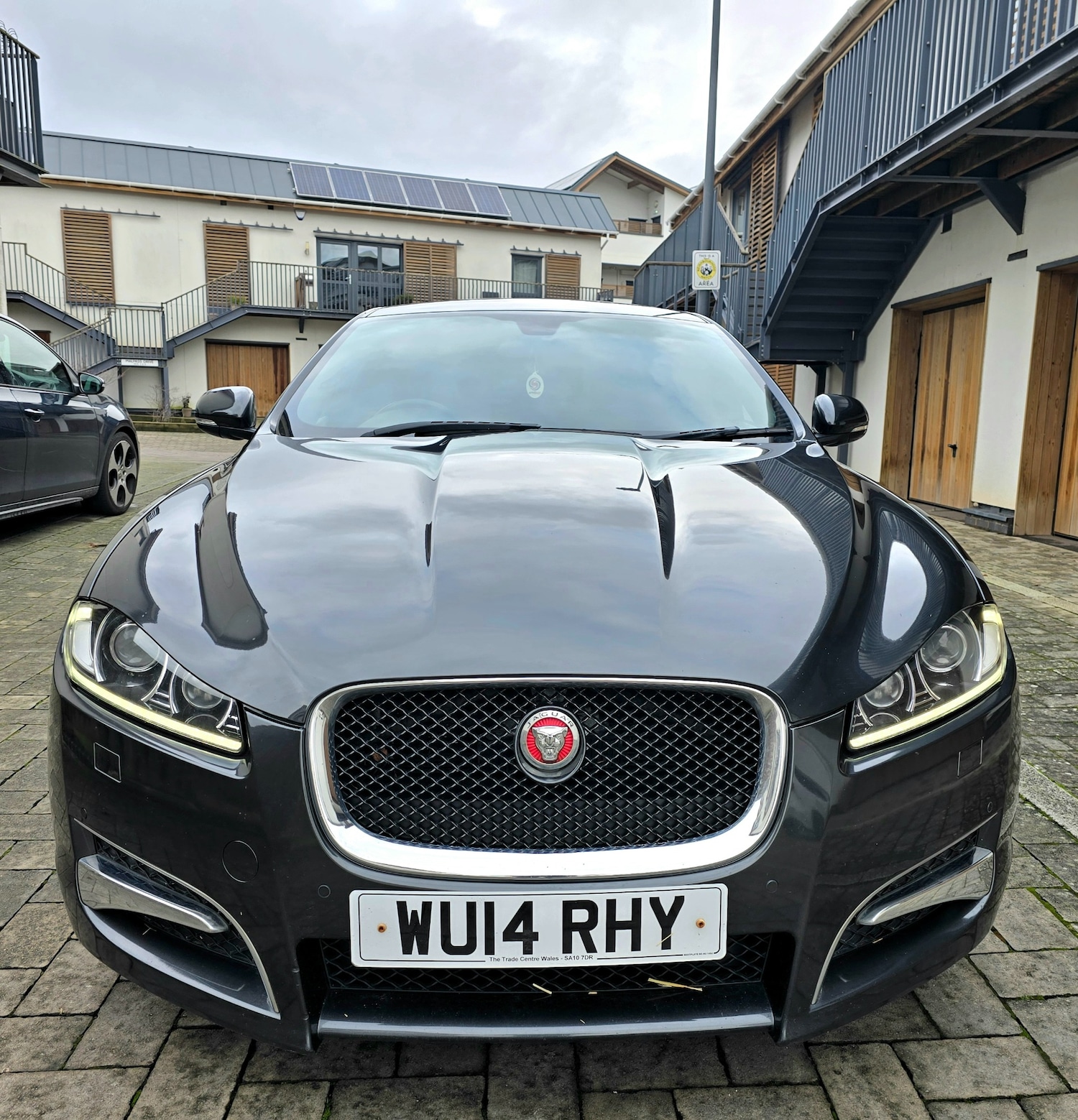 Used Jaguar XF 2014 for sale - 77258656: Photo 6