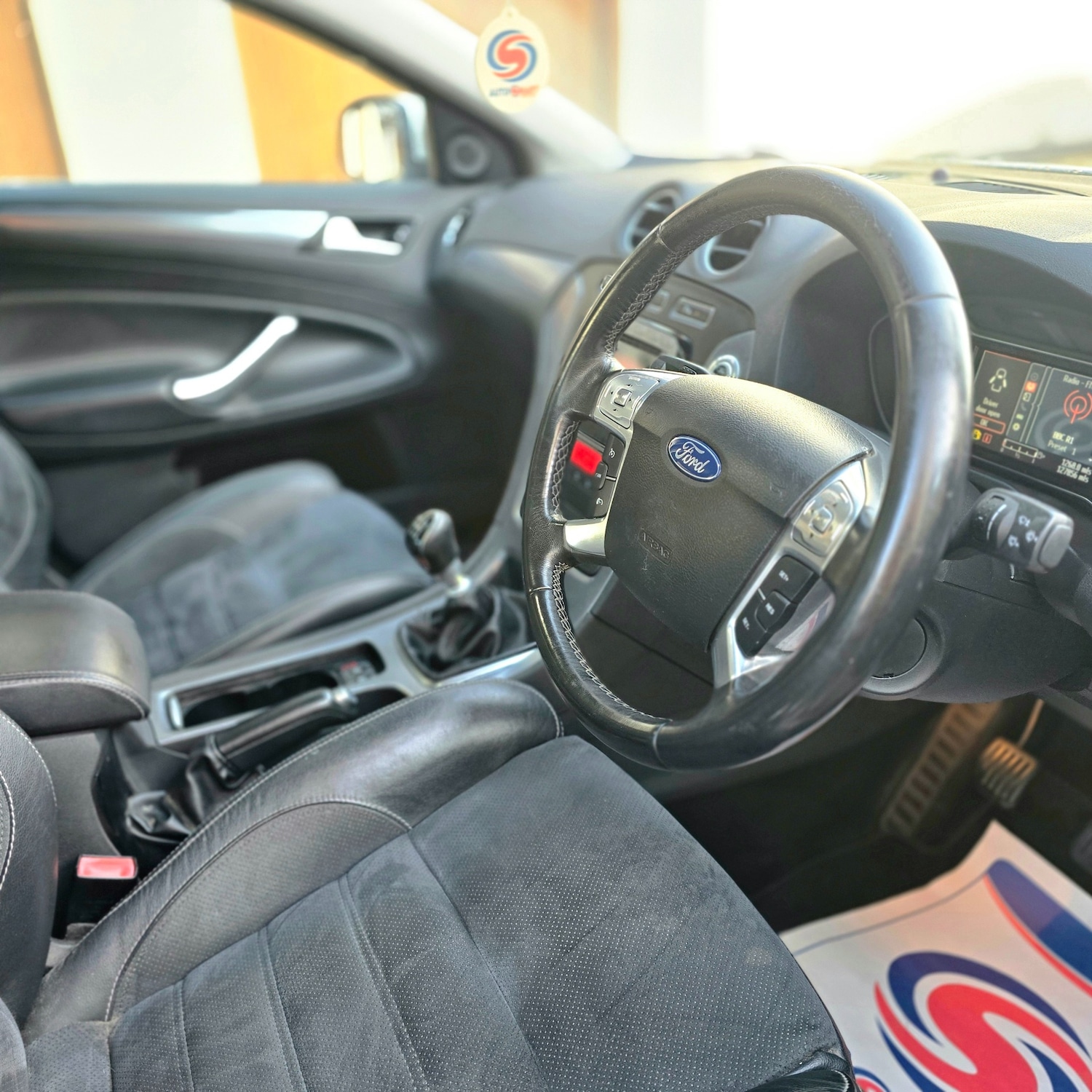 Used Ford Mondeo 2010 for sale - 77393586: Photo 17