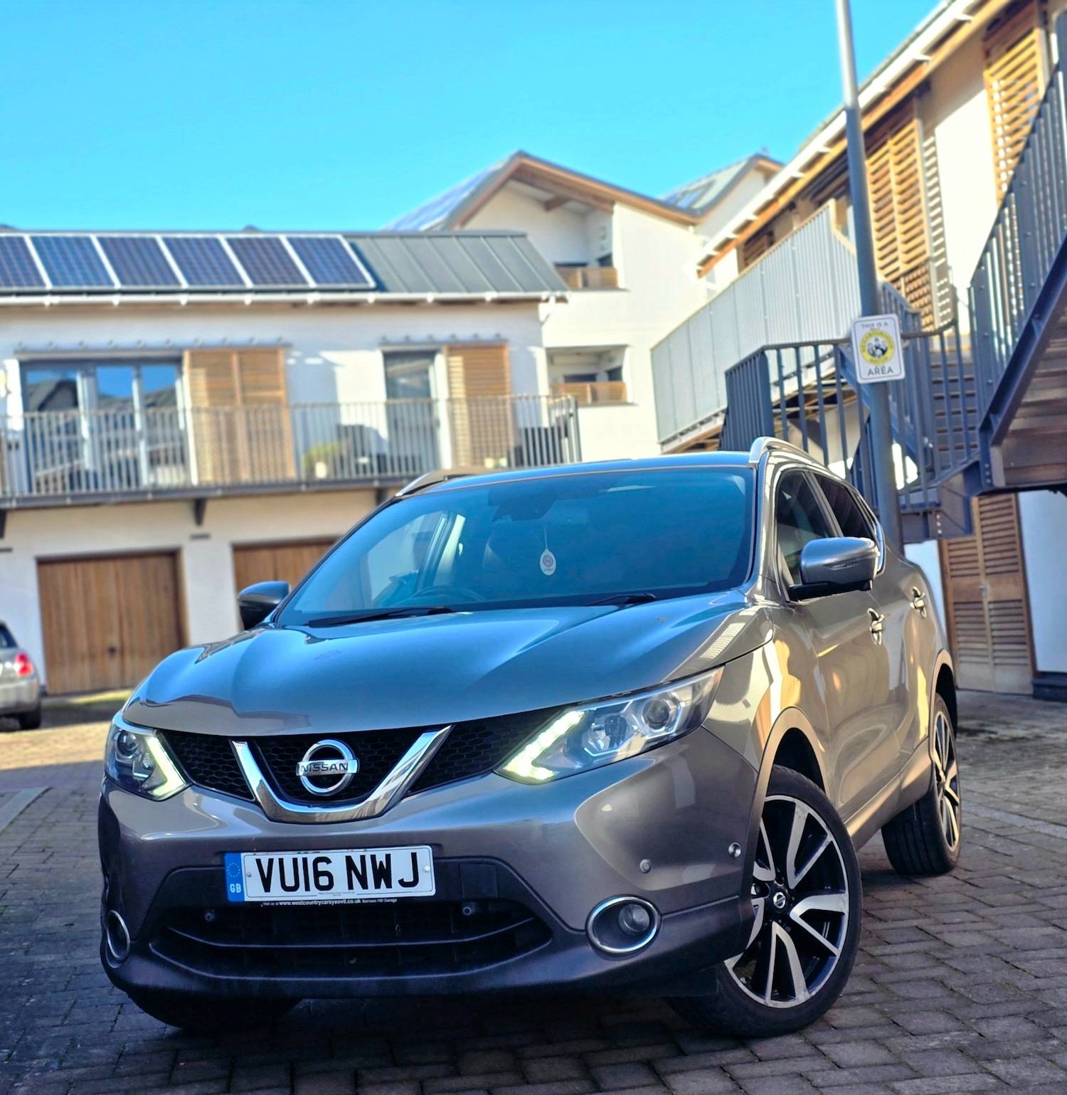 Used Nissan Qashqai 2016 for sale - 77357665: Photo 2