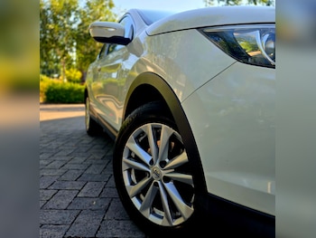 Used Nissan Qashqai 2015 for sale - 79306055: Photo