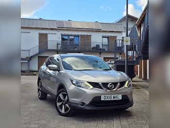 Used Nissan Qashqai 2016 for sale - 77897954: Photo