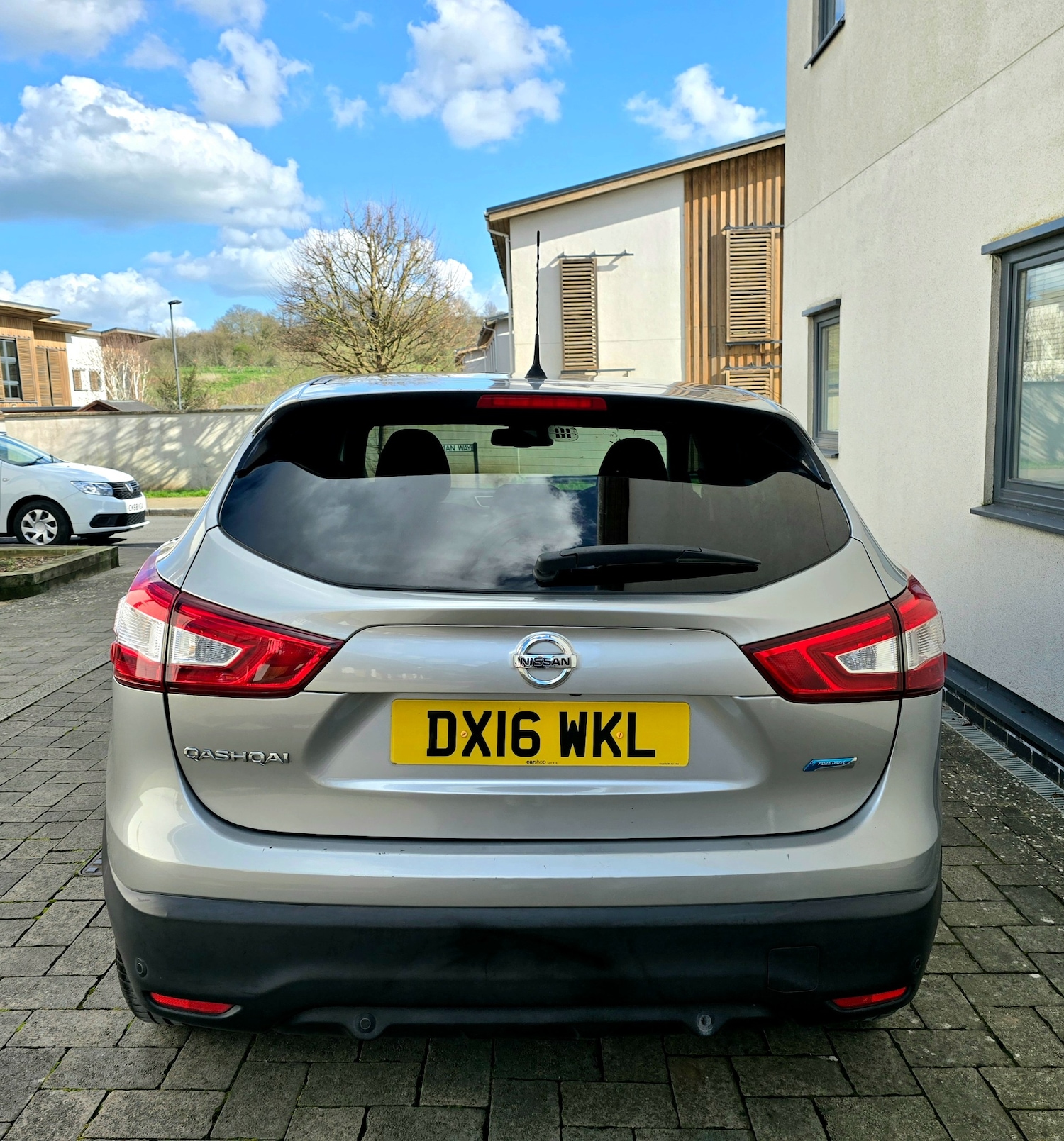 Used Nissan Qashqai 2016 for sale - 77897954: Photo 9