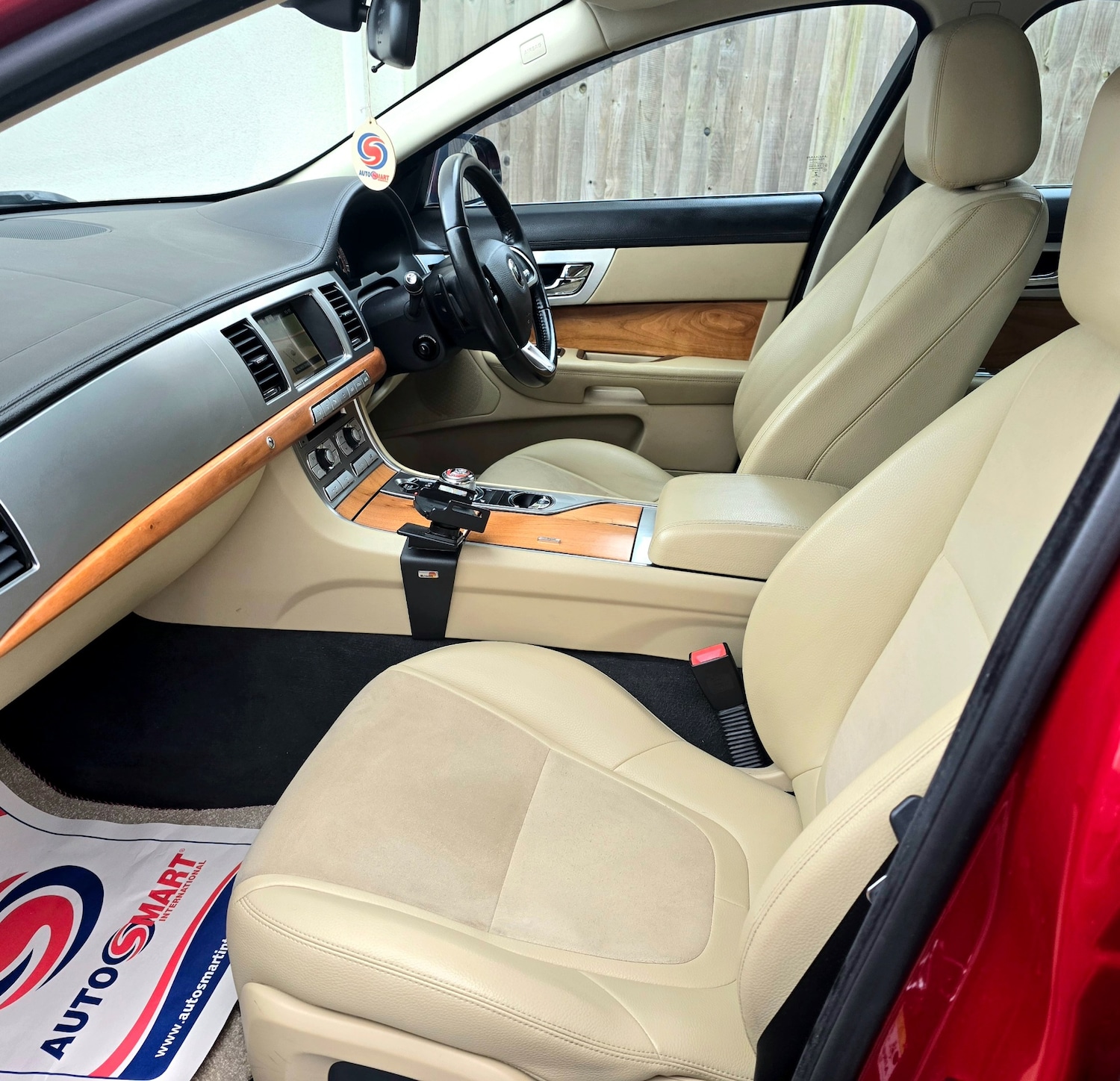 Used Jaguar XF 2013 for sale - 78134923: Photo 24