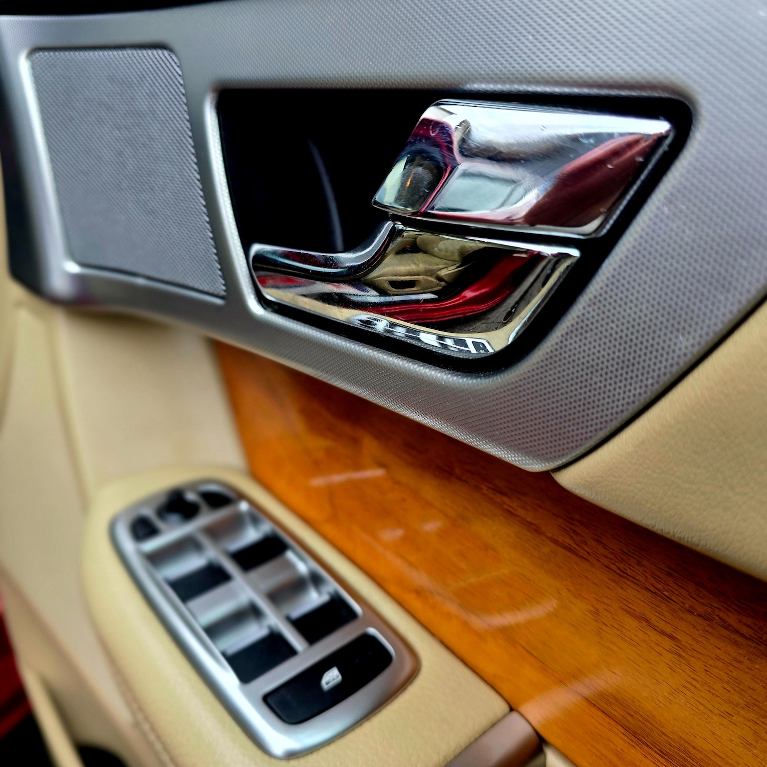 Used Jaguar XF 2013 for sale - 78134923: Photo 32