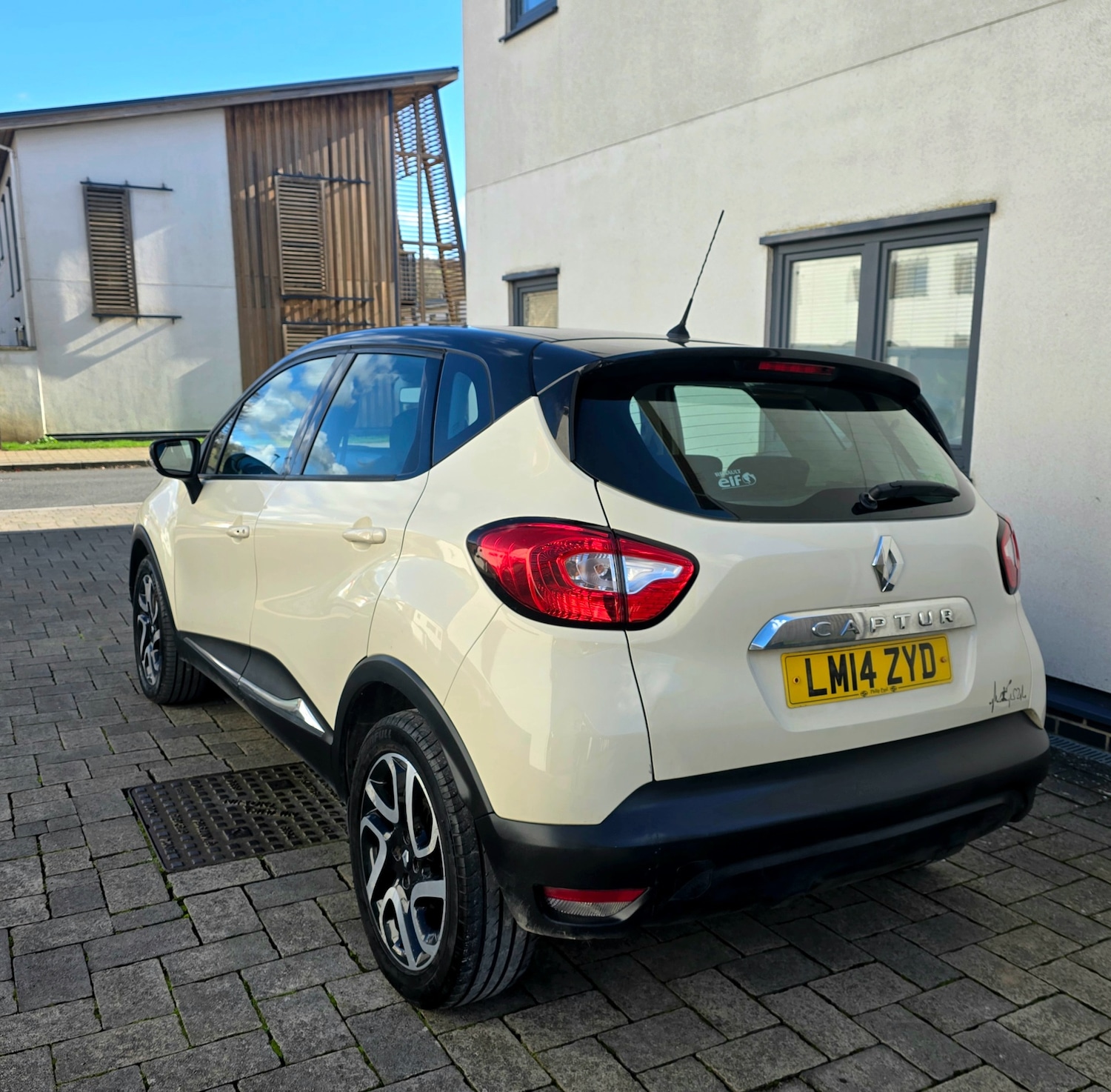 Used Renault Captur 2014 for sale - 77736249: Photo 9