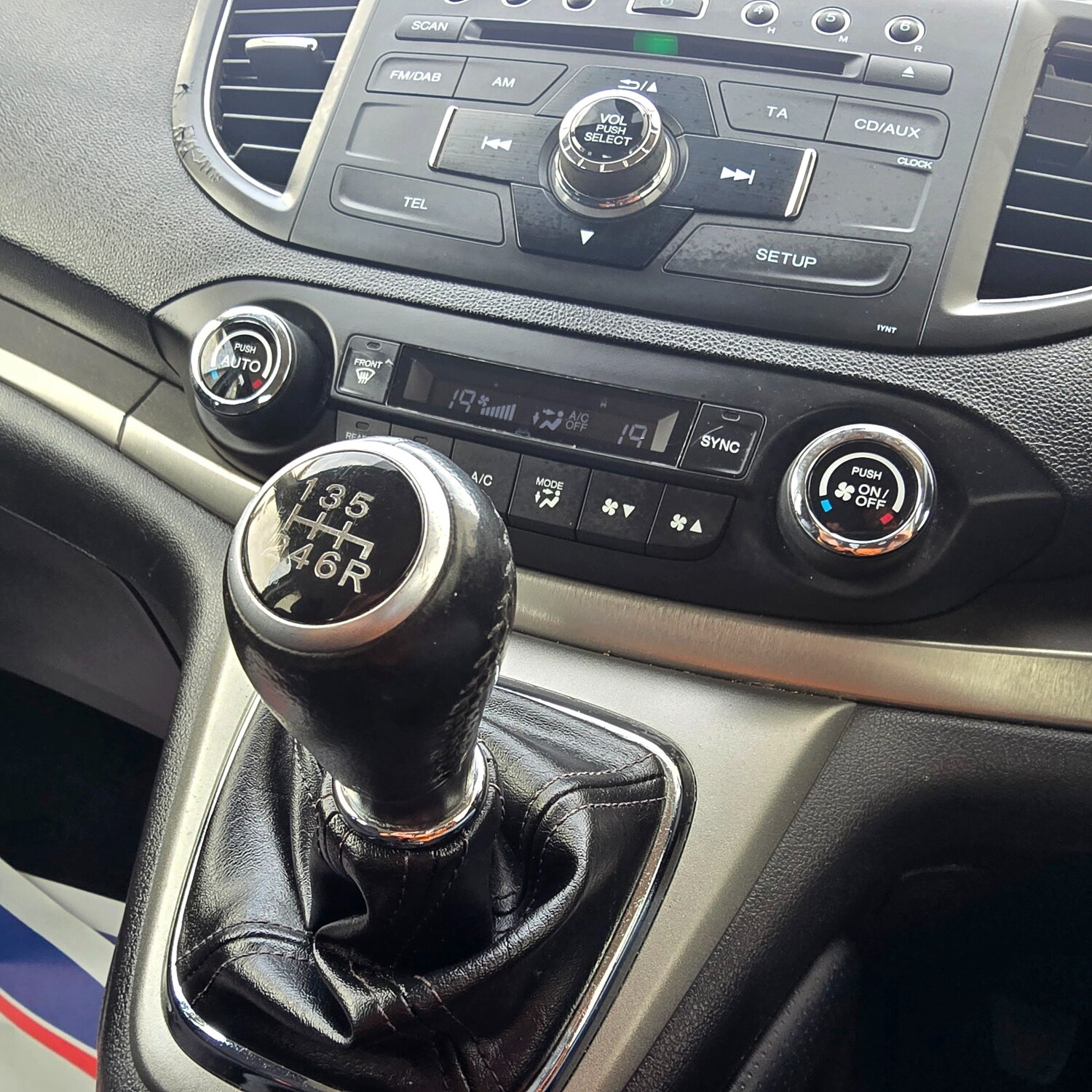 Used Honda CR-V 2014 for sale - 78213909: Photo 19