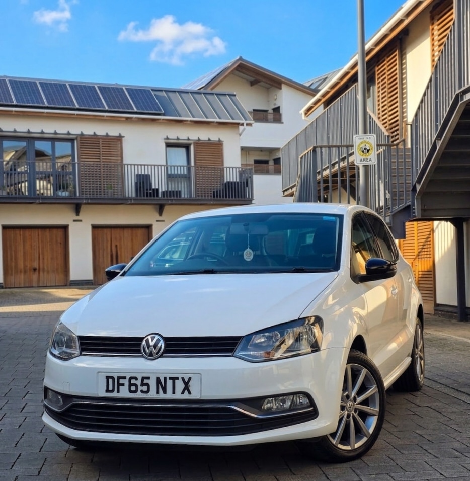 Used Volkswagen Polo 2015 for sale - 78213929: Photo 2