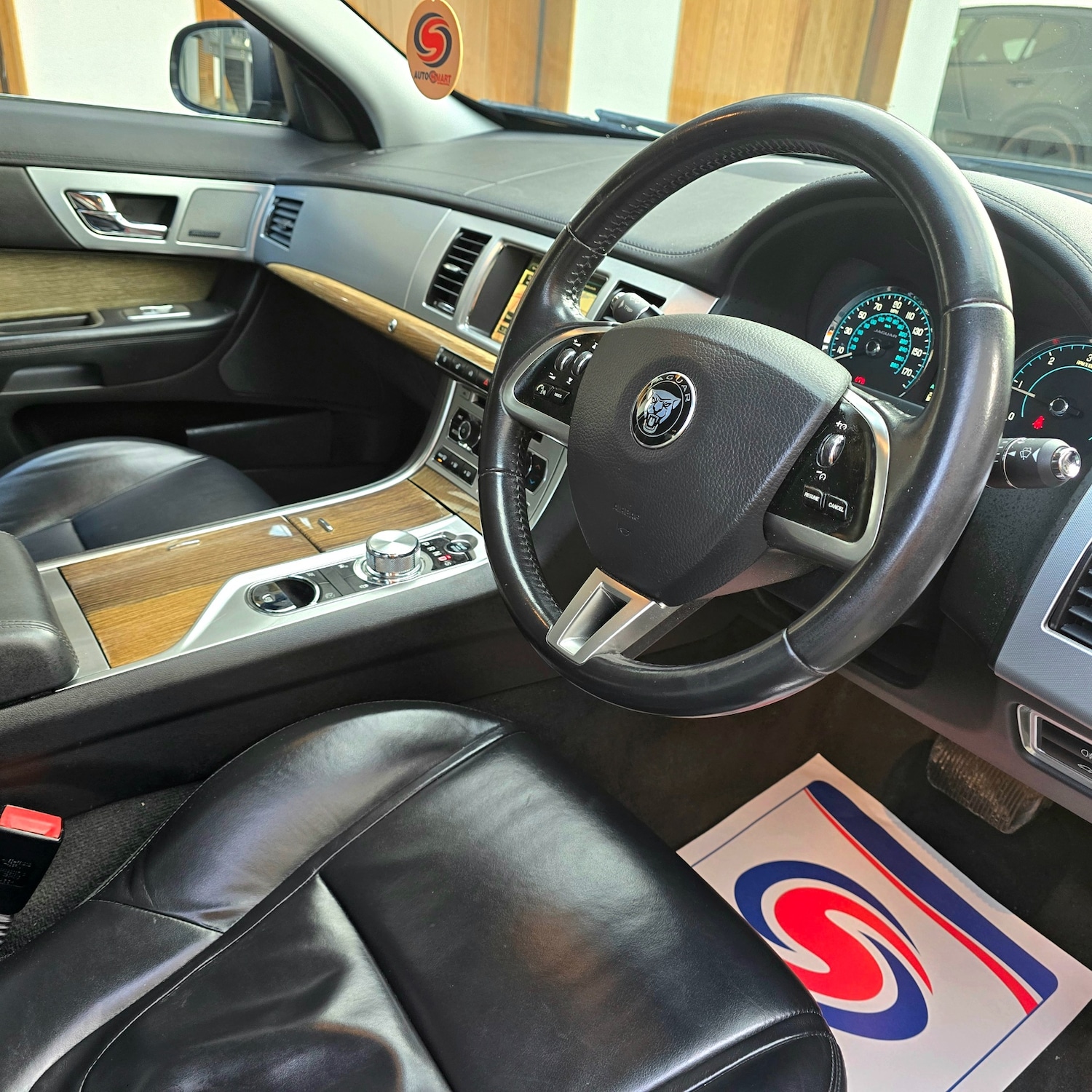 Used Jaguar XF 2013 for sale - 77564437: Photo 16