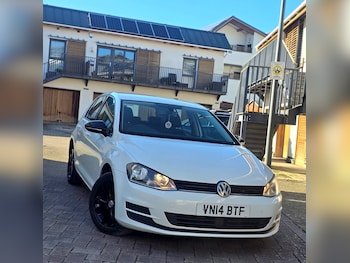 Used Volkswagen Golf 2014 for sale - 77704384: Photo