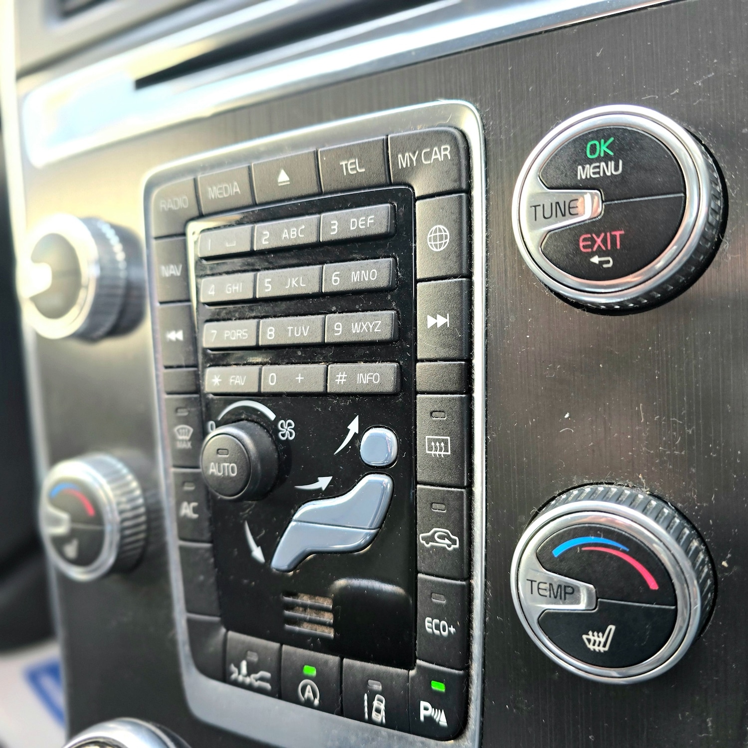 Used Volvo XC60 2014 for sale - 78025721: Photo 13