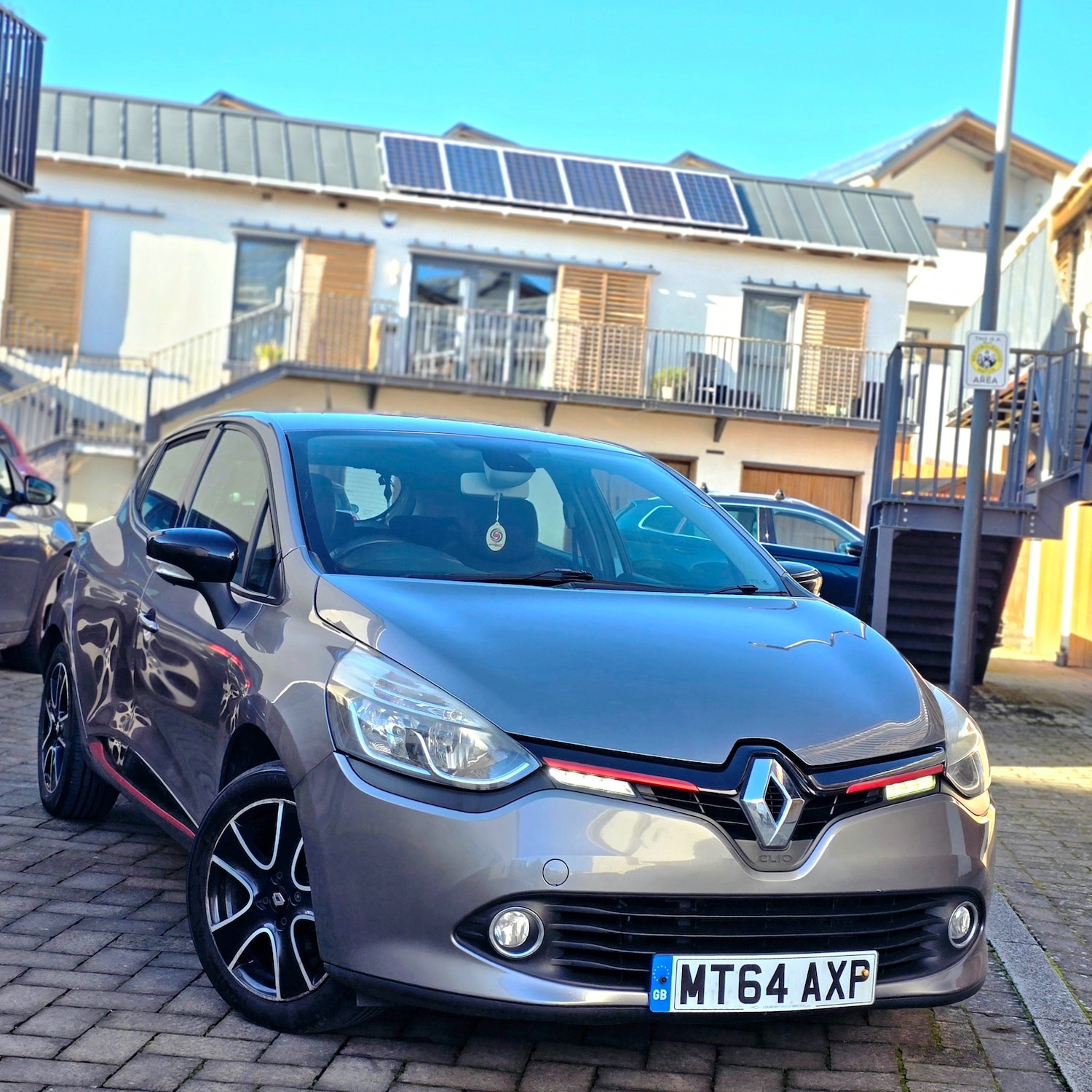 Used Renault Clio 2014 for sale - 77392632: Photo 2