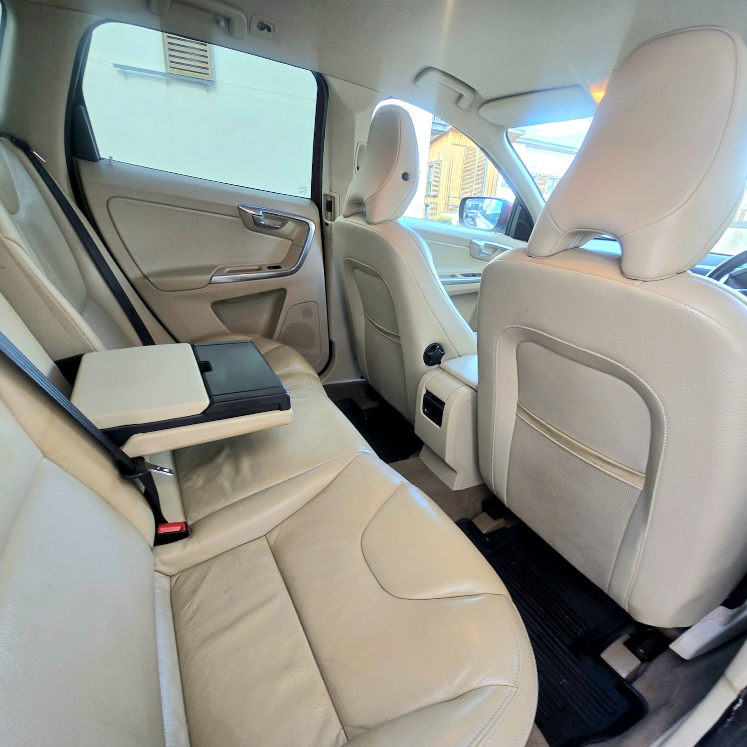 Used Volvo XC60 2012 for sale - 77897956: Photo 16