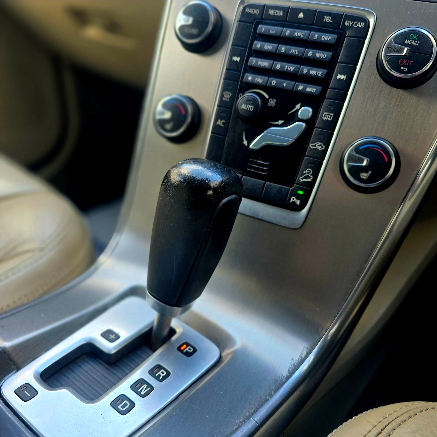 Used Volvo XC60 2012 for sale - 77897956: Photo 19