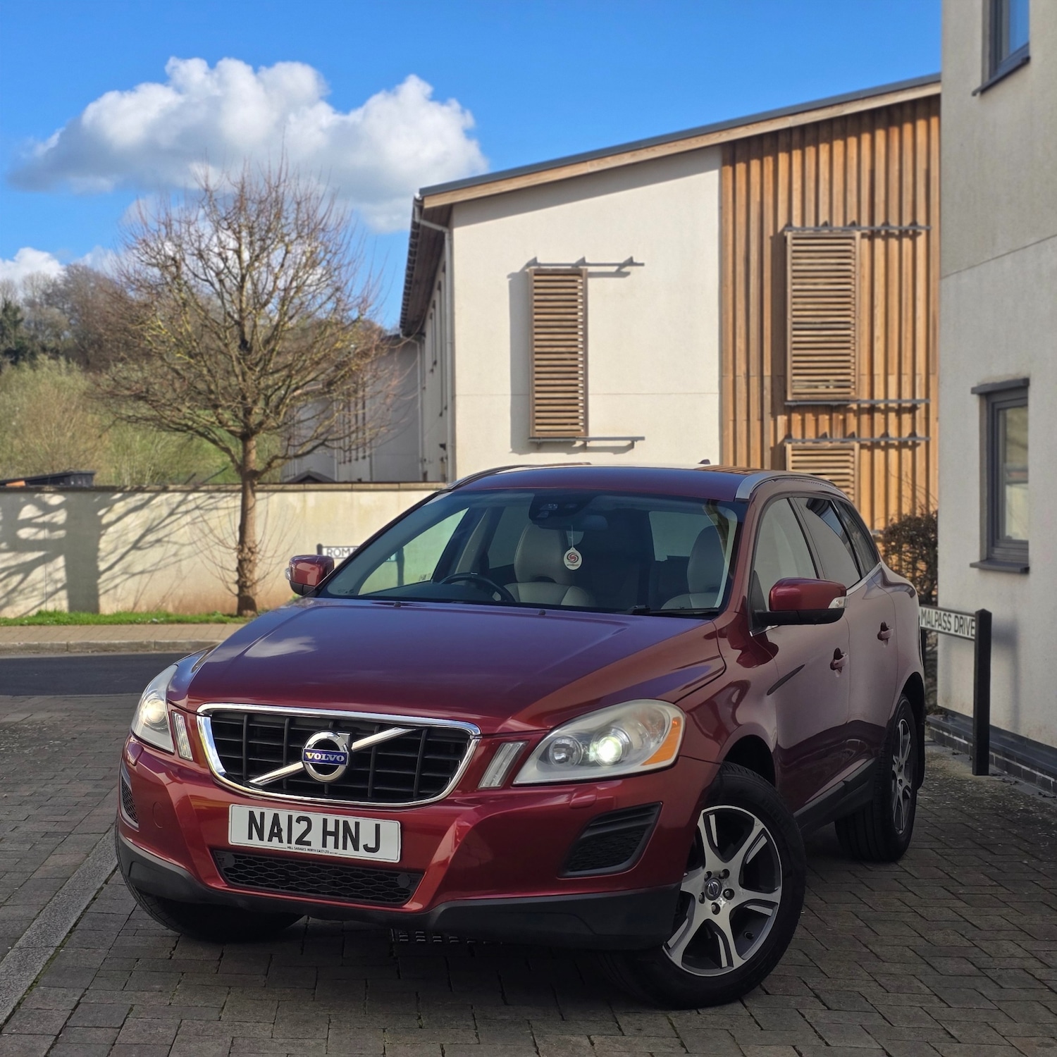 Used Volvo XC60 2012 for sale - 77897956: Photo 3
